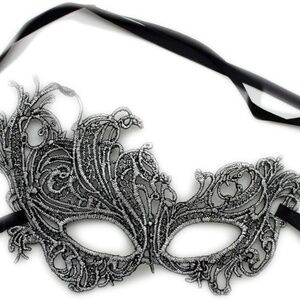 NWOT Women Halloween Half Face Eye Fabric Mask Fashion Costume Masquerade Silver